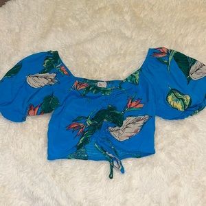 Floral cropped blouse